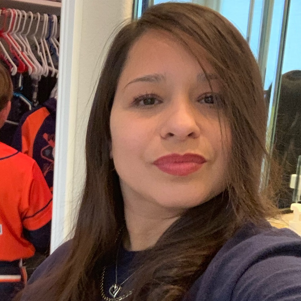 Meet your Posher, Jennifer